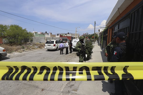 Autoridades confirmaron el fallecimiento de tres presuntos delincuentes. FOTO: CUARTPSCURO