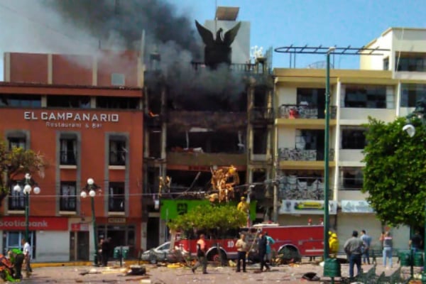 Protección Civil del estado de Jalisco labora en el lugar de los hechos. Foto: Especial.