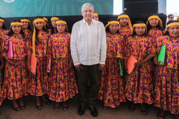 Este sábado el presidente de México, Andrés Manuel López Obrador encabezó la entrega de Programas de Bienestar en el estado de Chihuahua. Foto: Especial.