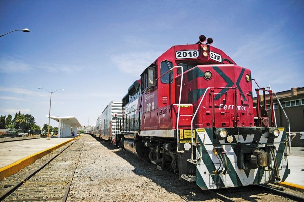 Las concesiones de ferrocarriles las entregó el gobierno a finales del siglo pasado. Foto: Cuartoscuro