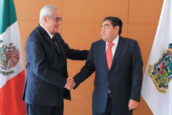 Durante el encuentro, Pacheco afirmó que Barbosa fue producto de unas elecciones sin fraude. Foto: Enfoque.