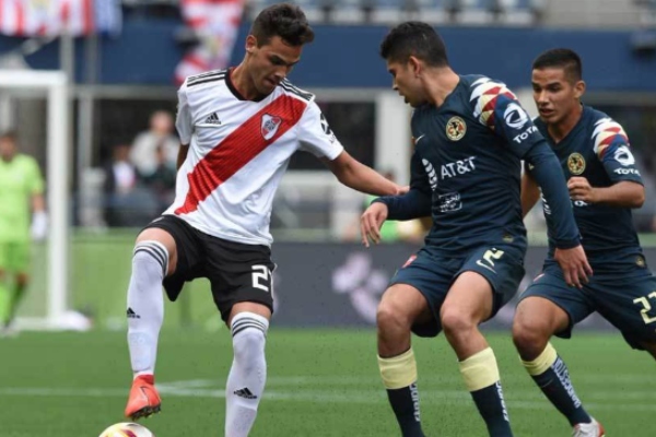 El juego se siguió desarrollando en el terreno azulcrema y eso fue todo. Foto Especial
