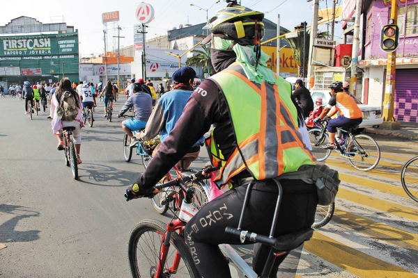 CAMBIOS. Con rodadas, muestran que hay otra forma de movilidad. Foto: Especial.