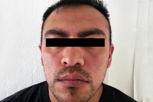 hombre mata a bebe y lo quema