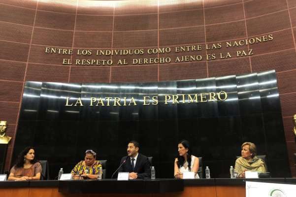Senado Migración Rigoberta Menchú