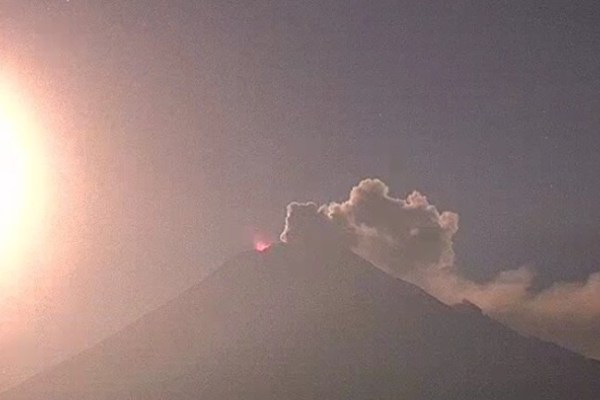 Popocatépetl explosiones
