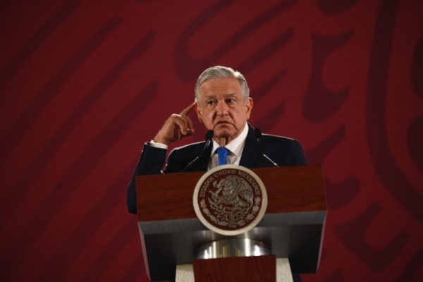 AMLO Subasta Los Pinos
