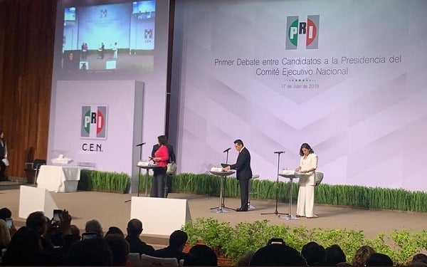Debate dirigencia nacional del PRI. Foto: Especial