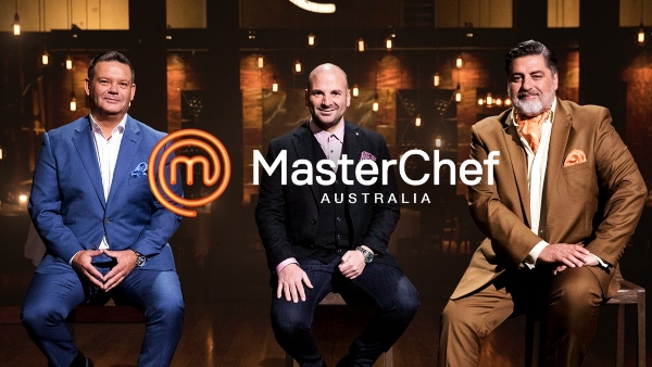 El juez y chef, George Calombaris, tuvo que pagar 8 millones de dólares australianos por salarios bajos y horas extras sin remuneración a sus empleados. Foto: Especial