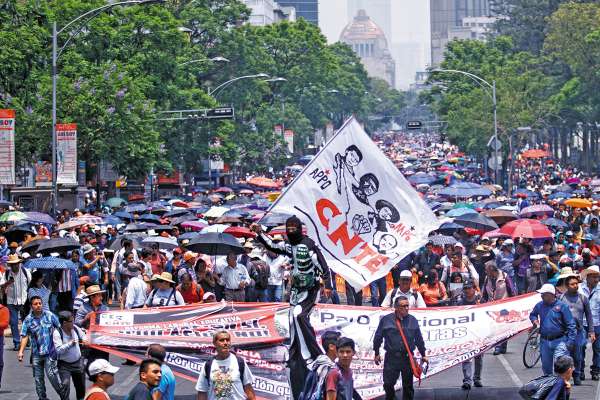 EXIGEN.En marzo, la CNTE
bloqueó las sedes del
Congreso en la CDMX Foto: CUARTOSCURO