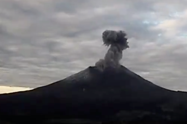 Ceniza-Volcan-Popocatepetl-18-de-julio