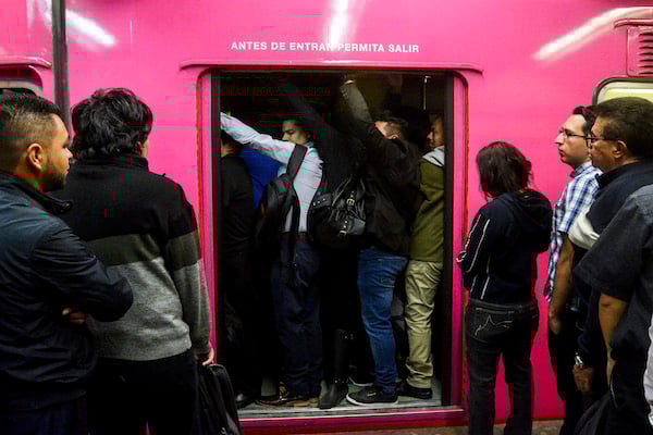 Linea-1-Metro-tiempo-espera-error-pantallas