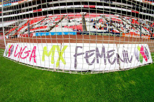 El América asimila de buena manera que la ida de semifinales de la Liga MX Femenil se realice en Coapa. Foto: Especial