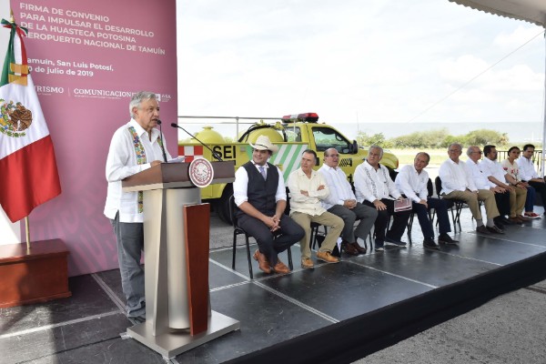 AMLO habla sobre manifestantes que ingresaron a su hotel