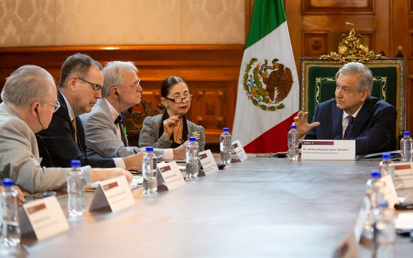 la visita de la delegación estadunidense terminó la noche del viernes con una cena de trabajo encabezada por Ebrard, la cual tuvo como objeto revisar con autoridades mexicanas diversos aspectos de la agenda bilateral, así como el proceso de ratificación del T-MEC. Foto: Especial