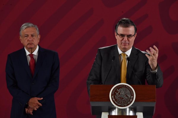AMLO Ebrard Chapo Guzmán
