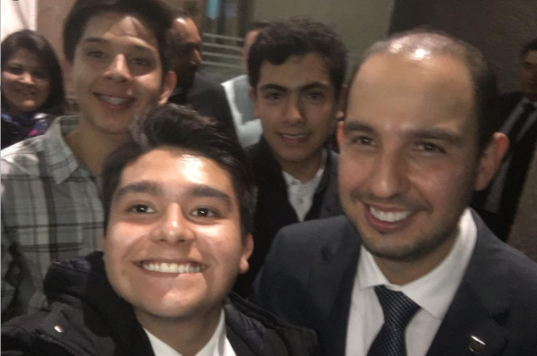 Tras estas polémicas declaraciones, al atleta lo tundieron en redes sociales. Foto: Especial.