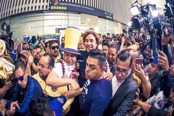 Guillermo Ochoa llega a la CDMX