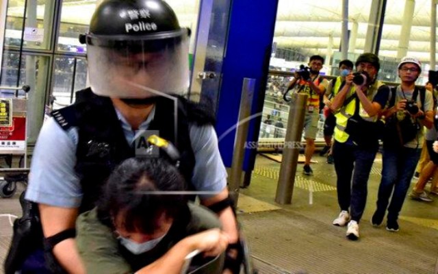 Continuan manifestaciones en Hong Kong