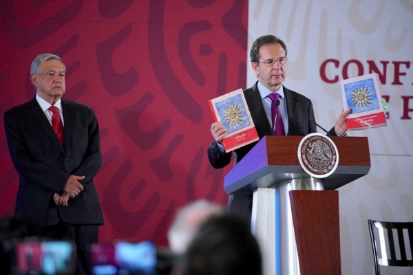 Resultado de imagen para La SEP ya entregó más del 80 por ciento de libros de texto: Esteban Moctezuma