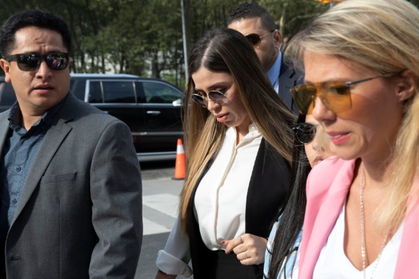 Emma Coronel recuadacion de dinero para migrantes