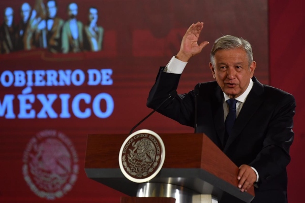 AMLO Protesta Feminista La Mañanera