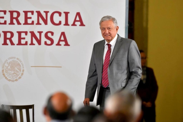 AMLO_estadios_beisbol
