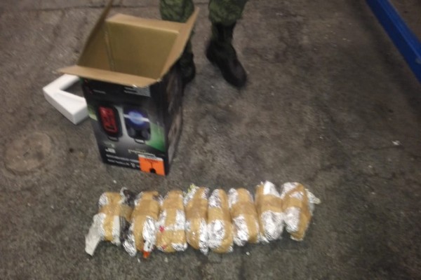 Se decomisó casi un kilo de mariguana y uno de cristal
