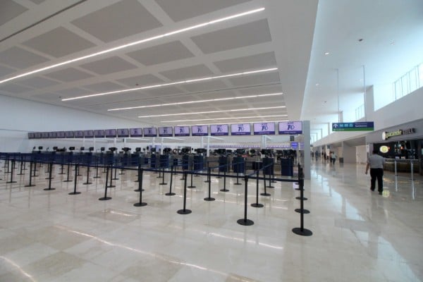 Multan a ASUR por prácticas monopólicas