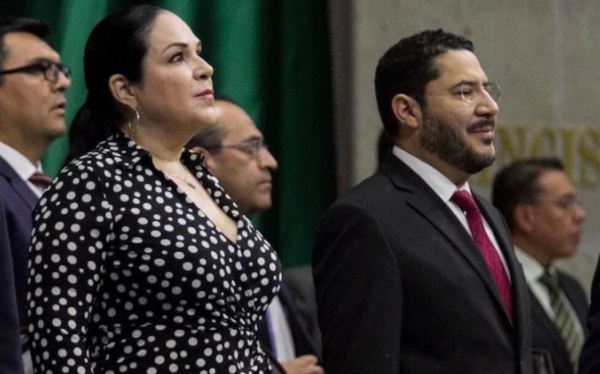 Mónica Fernández y Martí Batres. Foto: Cuartoscuro