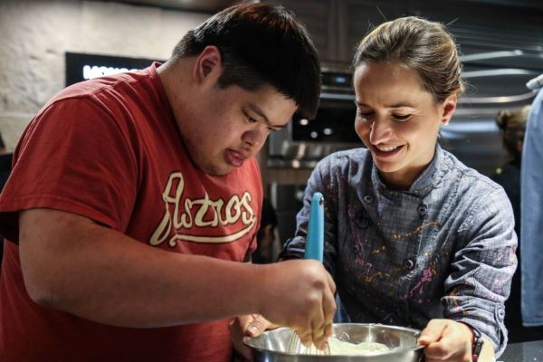 FINALIDAD. Unir a través de la cocina a amigos y familiares. Foto: Especial