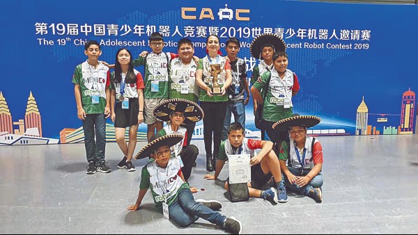 TRIUNFO. Los pequeños, además, obtuvieron
en el país asiático dos trofeos. Foto: Especial
