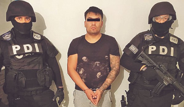 NOCHE. Carlos Ramón fue
detenido mientras dormía.
Foto: Especial