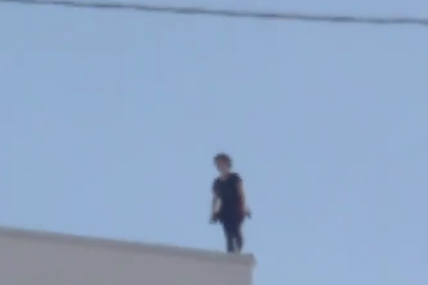Suicidio_Tijuana_Mujer_sata_edificio_video