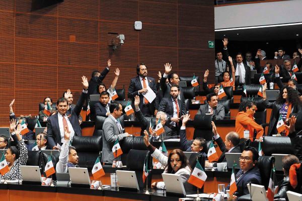MAYORÍA. La reforma fue promovida y apoyada por la bancada de Morena, la más numerosa en el Senado. Foto: Especial.