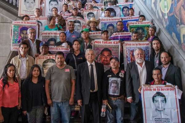 AMLO_Ayotzinapa