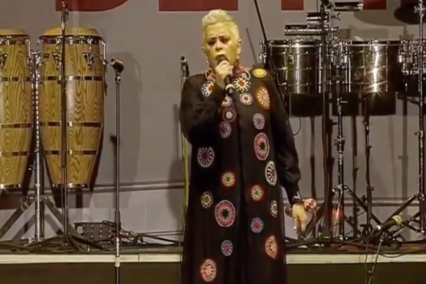 eugenia_león_cancion_paloma_15_septiembre