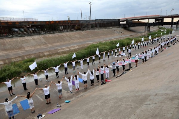 yoga_frontera
