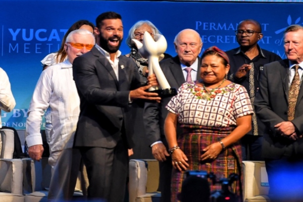 ricky_martin_premios_nobel_merida