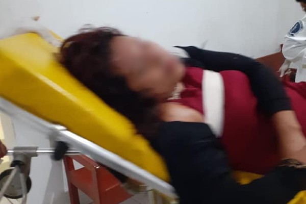 El culpable logró introducir al edificio gubernamental un puñal escondido en una carpeta. Foto: Especial