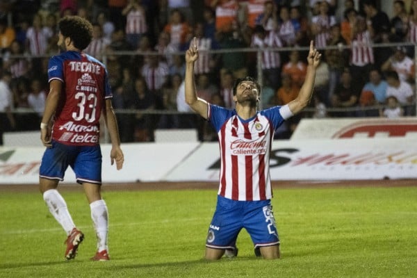 Oribe Peralta consiguió su primer gol con la camiseta de las Chivas. Mexsport