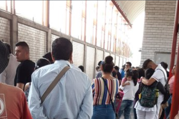 Linea A del Metro hay retrasos