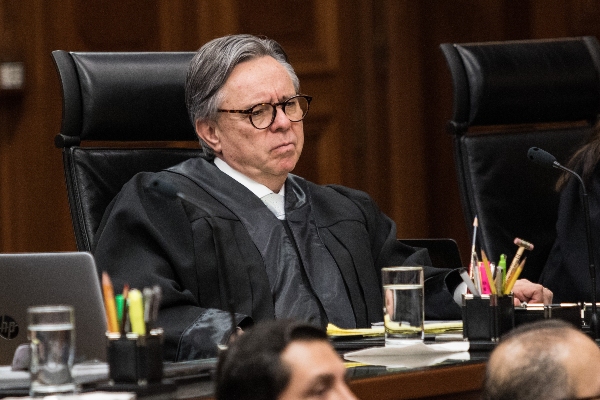 Ayer el Senado aprobó la renuncia de Eduardo Medina Mora a su cargo en la SCJN
FOTO: MISAEL VALTIERRA / CUARTOSCURO.COM