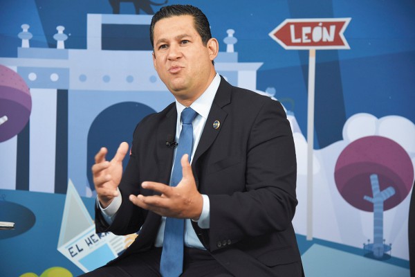 FERIA MUNDIAL. Diego Sinhue señaló que la
entidad será el lugar del evento. Foto: Especial