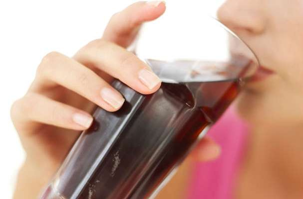 Se descartó el aumento del Impuesto Especial sobre Producción y Servicios (IEPS) a tabacos y refrescos y cobrar ISR a las ventas por catálogo. Foto: Especial
