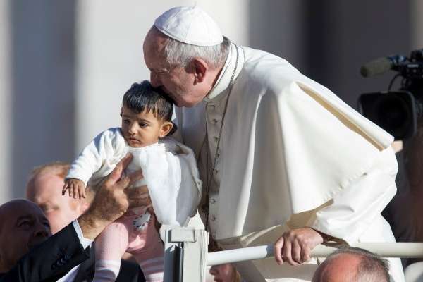 Papa Francisco en la Plaza de San Pedro. Foto: Pablo Esparza