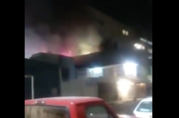 Todo comenzó con un incendio en una vivienda. FOTO: Especial