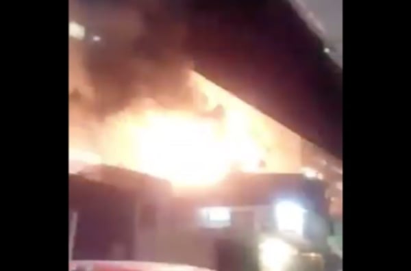 El siniestro ocurrió la noche de este domingo en Ecatepec. FOTO: Especial