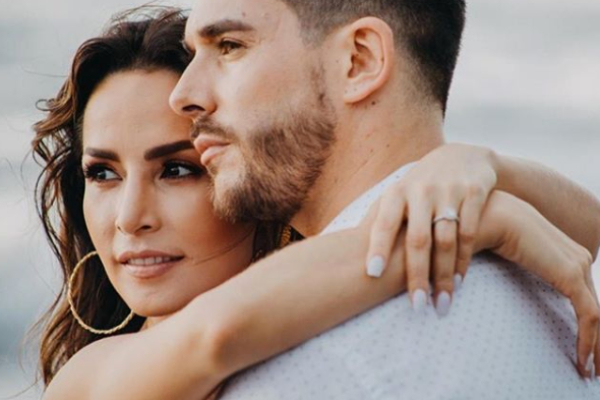 ¡El amor está en el set! Otra pareja de