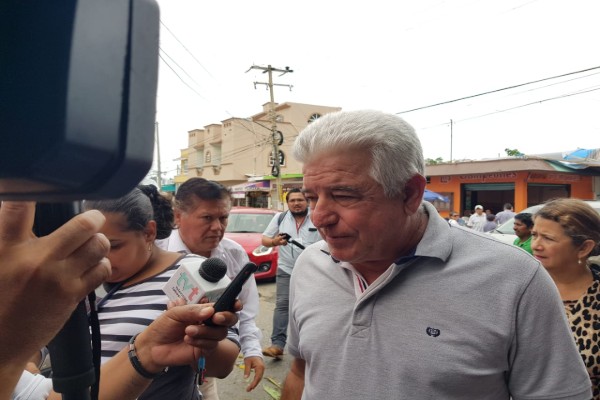 amlo_cementerio_hermano_tabasco_panteon